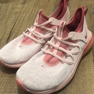 nike running shoes new no box no tags